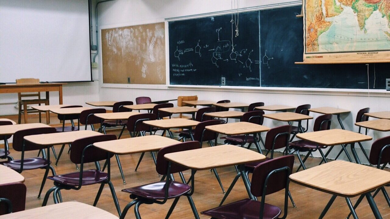 Universités, les étudiants reprendront les cours le 22 septembre